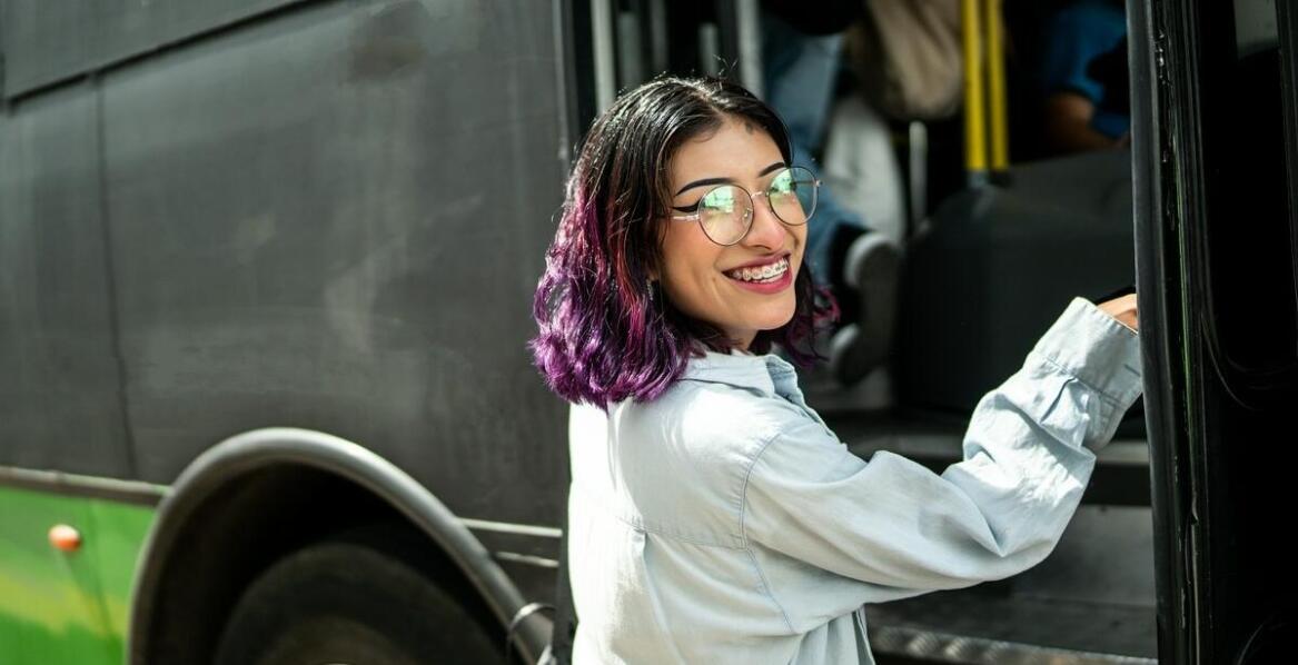 Bus for rent na wycieczki do atrakcji turystycznych – jak zaplanować dzień?