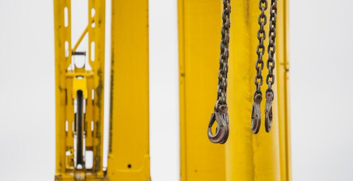 Mechanizmy spustowe otwierane za pomocą liny – bezpieczeństwo i funkcjonalność