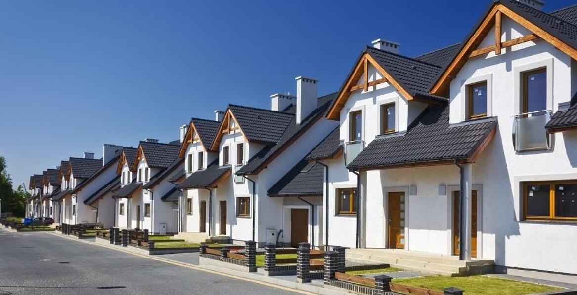 Różnorodność powierzchni domków szeregowych: jak dopasować metraż do potrzeb?
