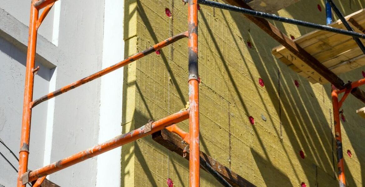 Jakie znaczenie ma odpowiednia izolacja w kontekście ochrony antykorozyjnej?