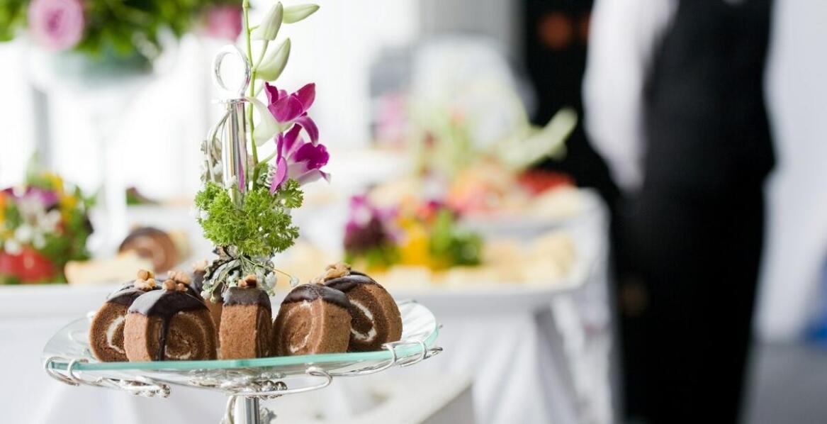 Artystyczne torty z wyobraźnią - wyjątkowe propozycje cukierni