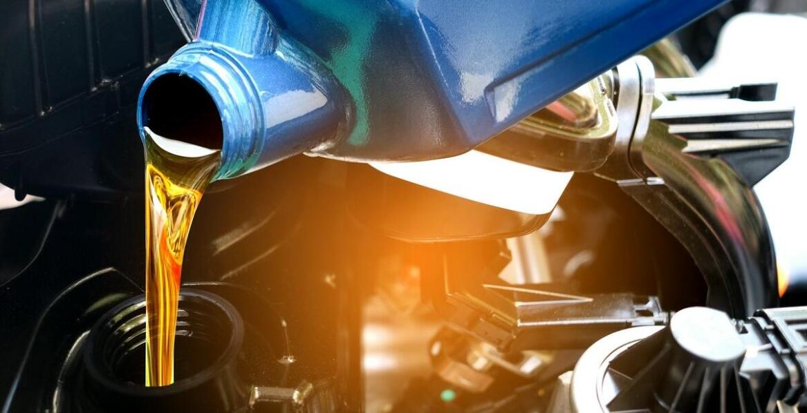 Dlaczego warto inwestować w wysokiej jakości oleje hydrauliczne?