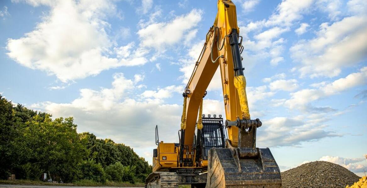 Kluczowe zalety wynajmu maszyn budowlanych w kontekście MAN TGX Euro