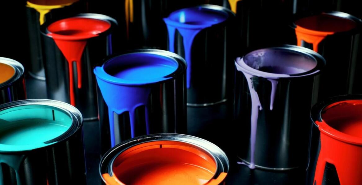 Porównanie różnych typów farb antykorozyjnych do metalu