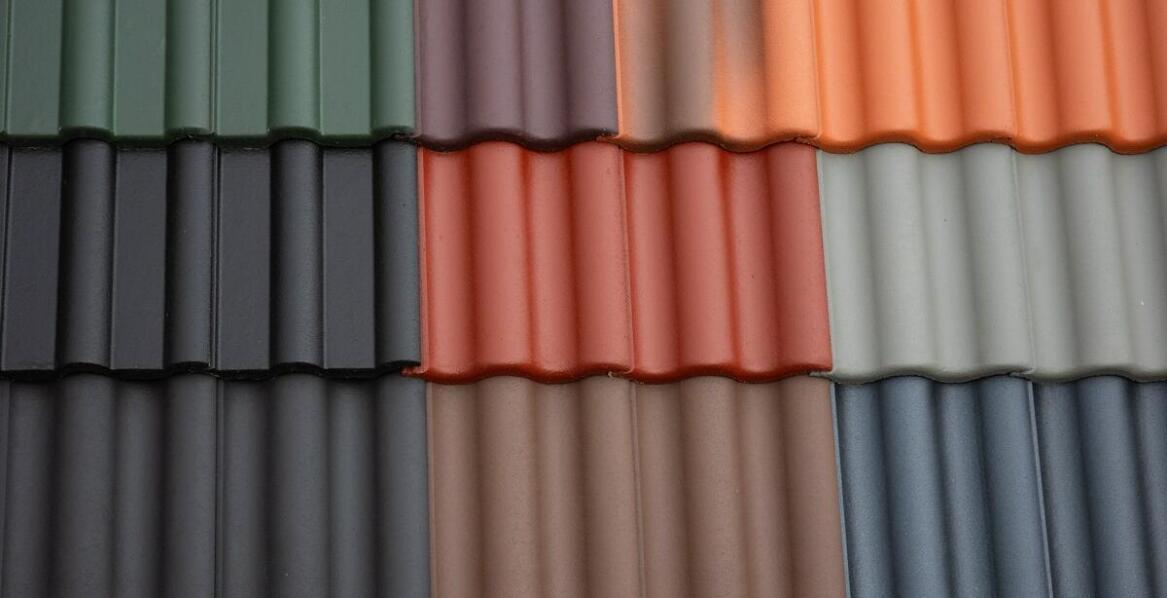 Jakie właściwości kafelków na parapet zewnętrzny chronią przed wilgocią?