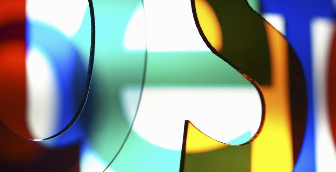 Jakie branże najczęściej korzystają z naklejek holograficznych z logo?