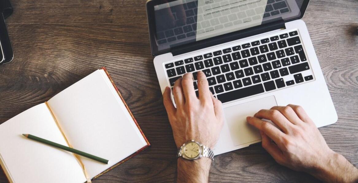 Wpływ unikalności tekstu na ocenę prac dyplomowych