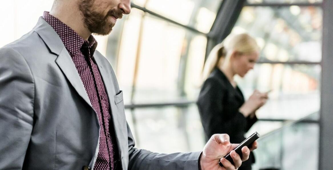 Rola dedykowanych aplikacji webowych w usprawnianiu komunikacji wewnętrznej w przedsiębiorstwach