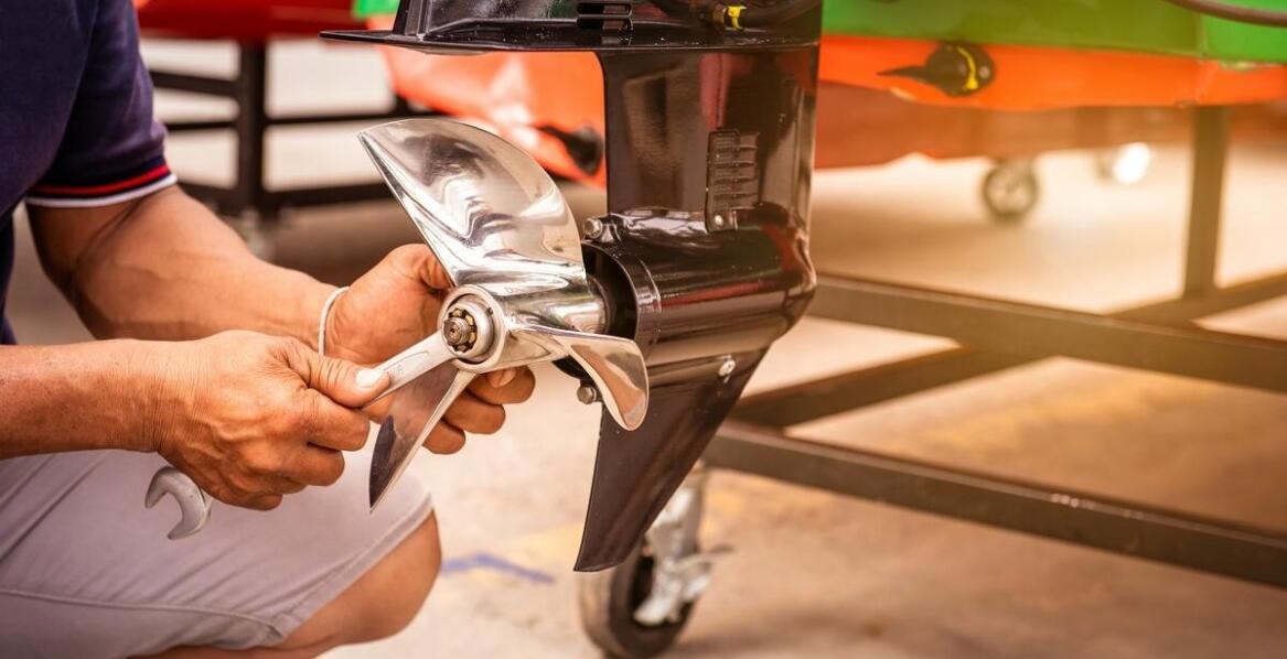 Kluczowe etapy procesu renowacji jachtów motorowych