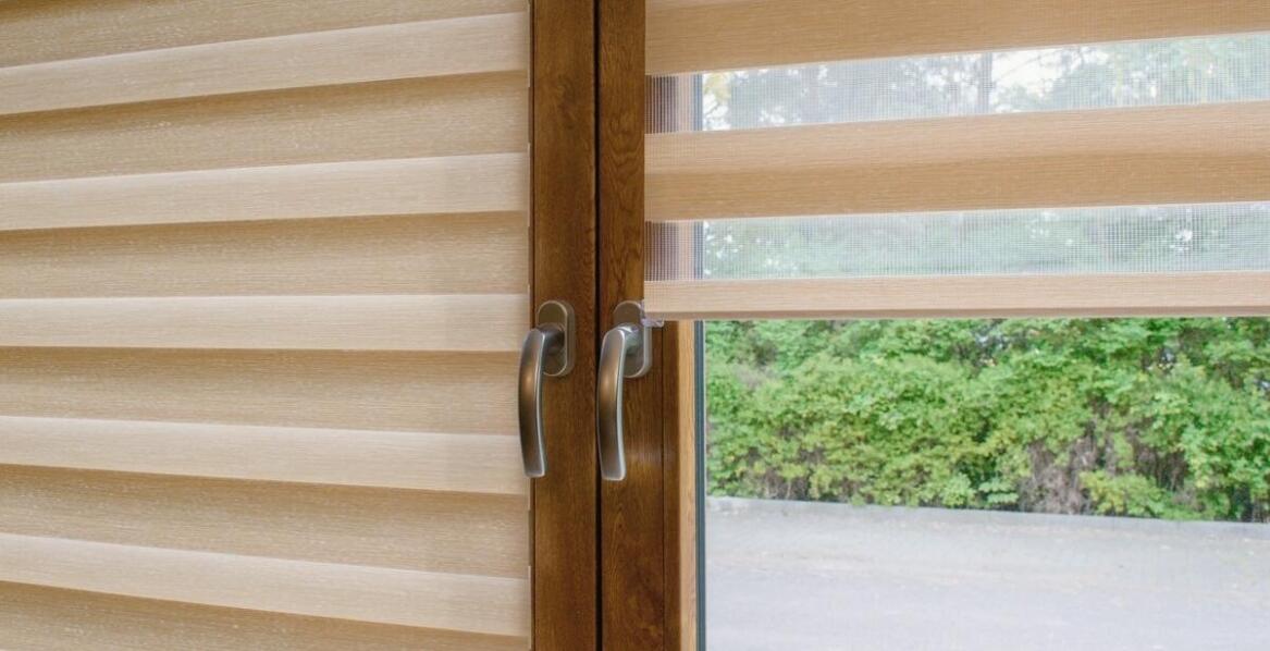 Rolety rzymskie a ekologiczne tkaniny – co warto wiedzieć?