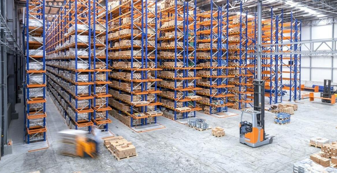 Jak usługi magazynowe mogą zwiększyć efektywność operacyjną?