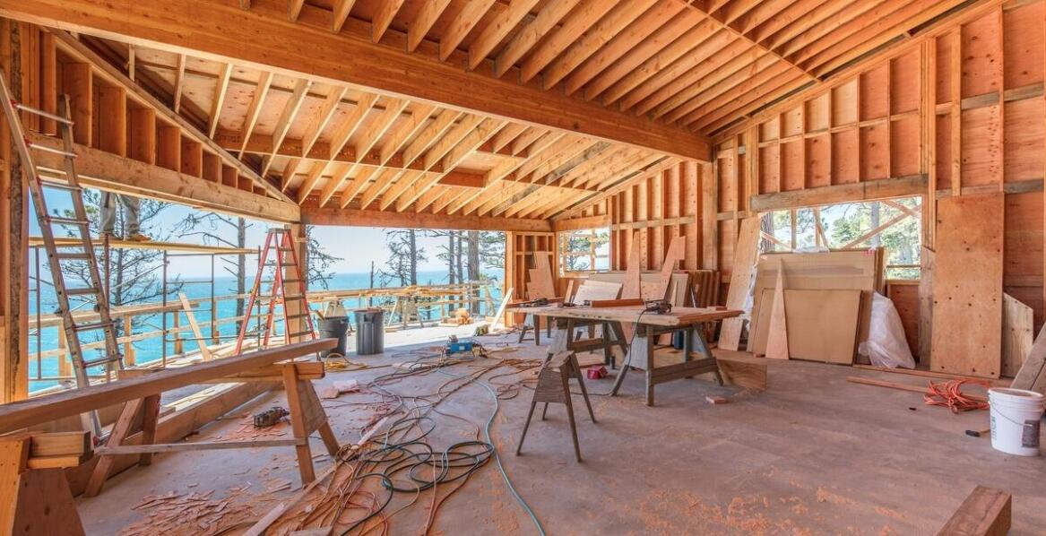 Proces budowy domu od fundamentów po dach - co warto wiedzieć?