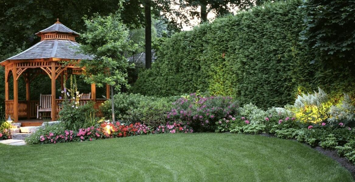 Trawniki z rolki a ich wpływ na ekosystem ogrodowy