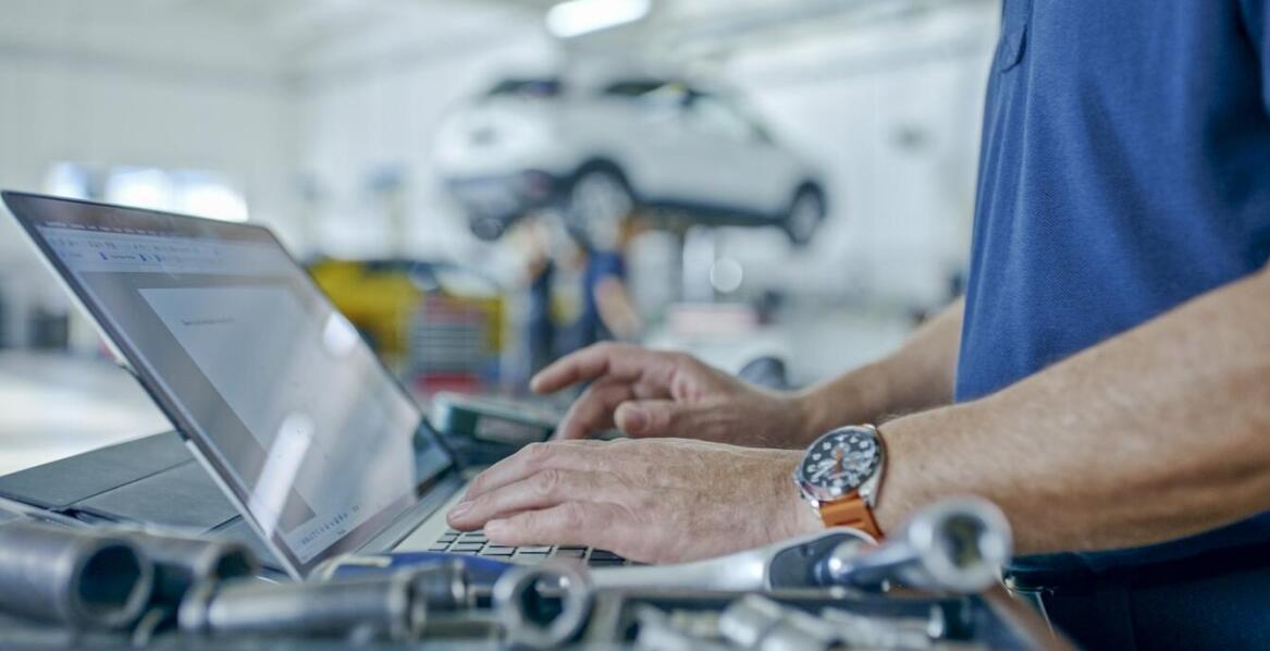 Nowoczesne technologie w naprawie skrzyń biegów: co warto wiedzieć?