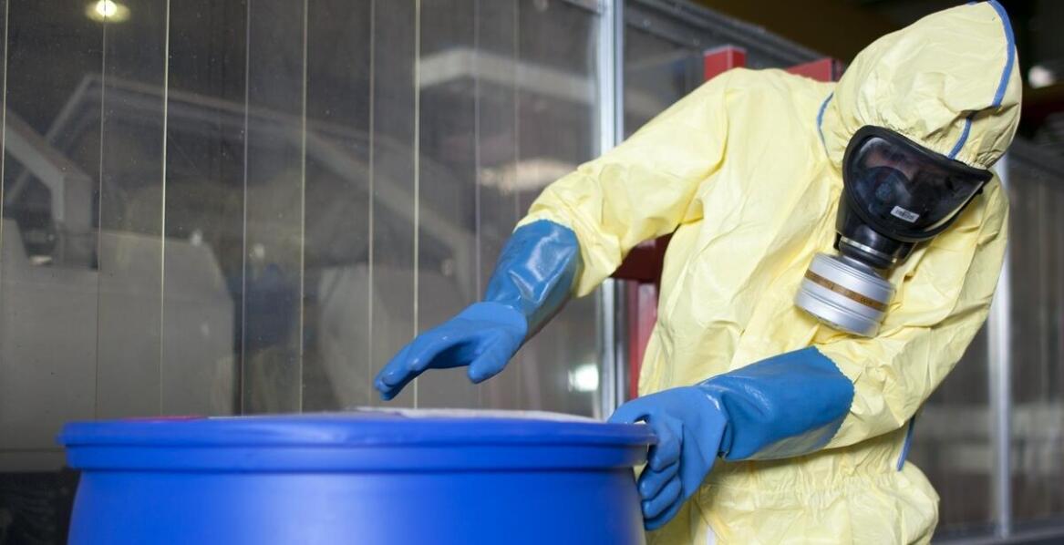 Jak fartuch załadunkowy wpływa na bezpieczeństwo pracy w strefach zagrożenia wybuchem?