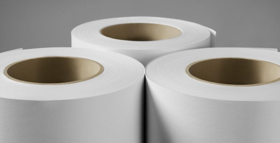 Różnorodność formatów papieru barytowego: jak wybrać odpowiedni dla swojego projektu?