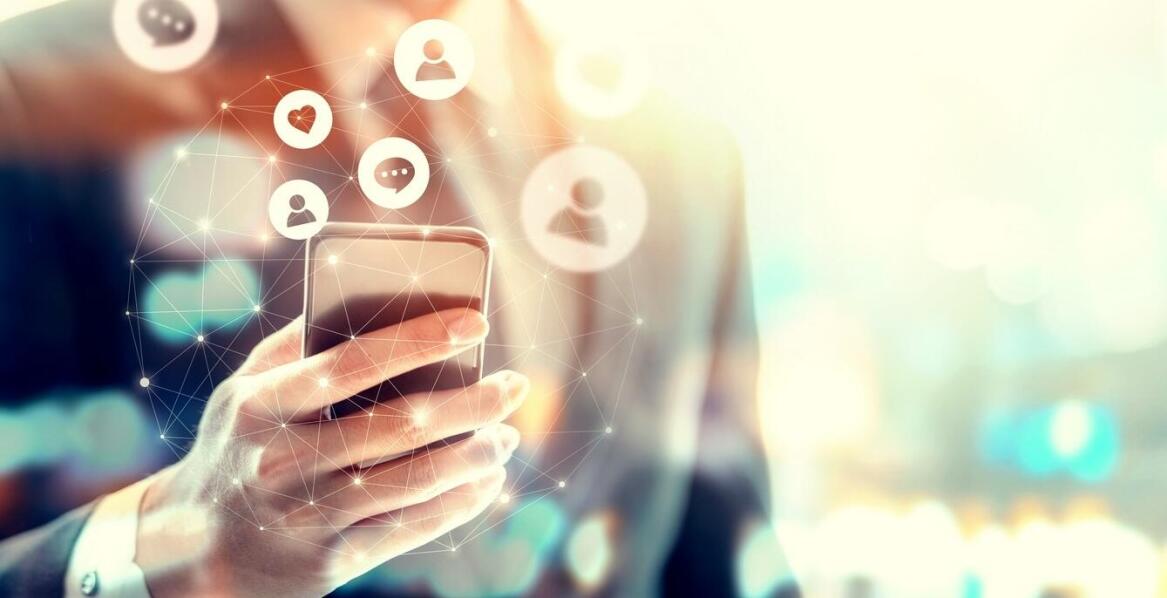 Jak kampanie SMS do firm wpływają na wzrost zaangażowania klientów?