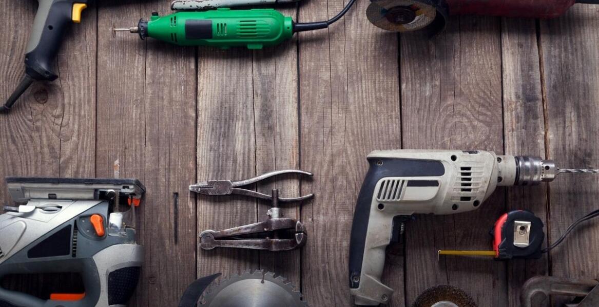 Narzędzia stolarskie w najtańszym outlecie online – jakość i oszczędność