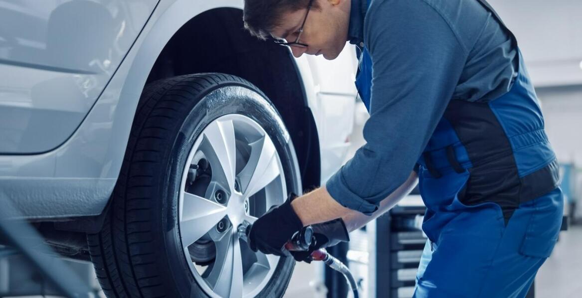 Jak dbać o opony, aby przedłużyć ich żywotność?