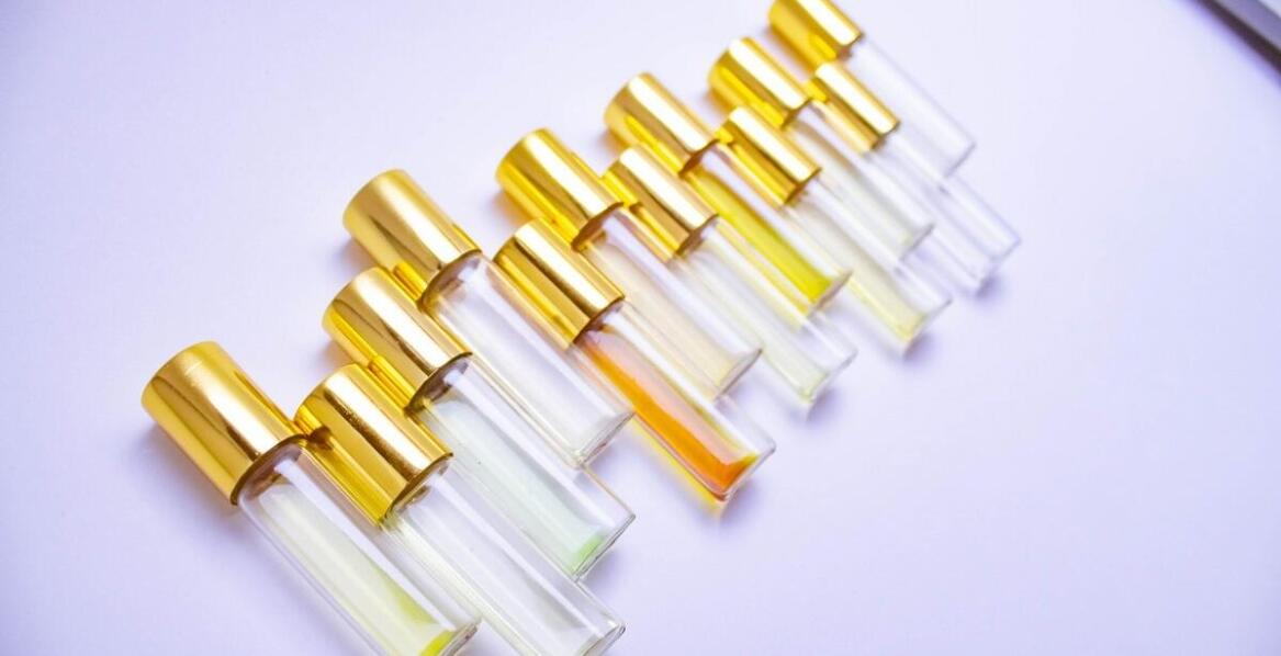 Czy butelki do perfum mogą wpływać na decyzje zakupowe klientów?