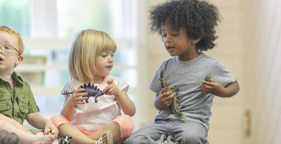 Jak żłobek Pawłowice wspiera rozwój językowy najmłodszych?