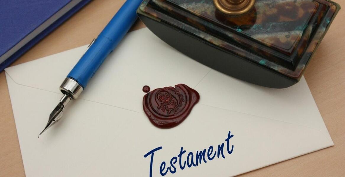Jak biuro notarialne wspiera w przygotowywaniu testamentu?