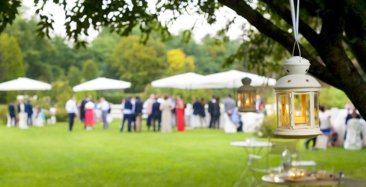 Wynajem przenośnych WC na uroczystości rodzinne w plenerze