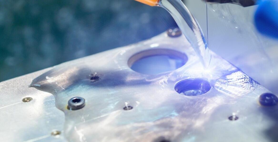 Dlaczego warto wybrać cięcie wodą dla stali nierdzewnej?