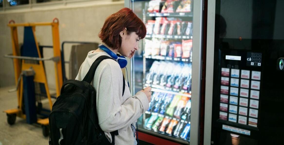 Automaty vendingowe a personalizacja oferty: jak dostosować produkty do klientów?