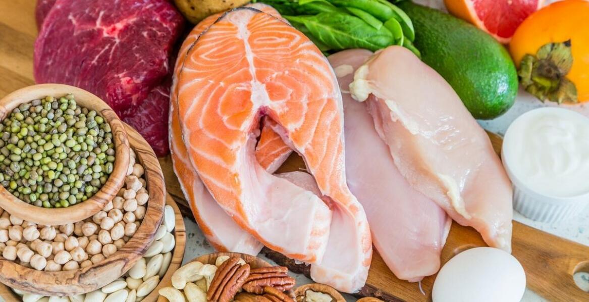 W jaki sposób catering dietetyczny z Tarnowskich Gór dba o świeżość i jakość składników?