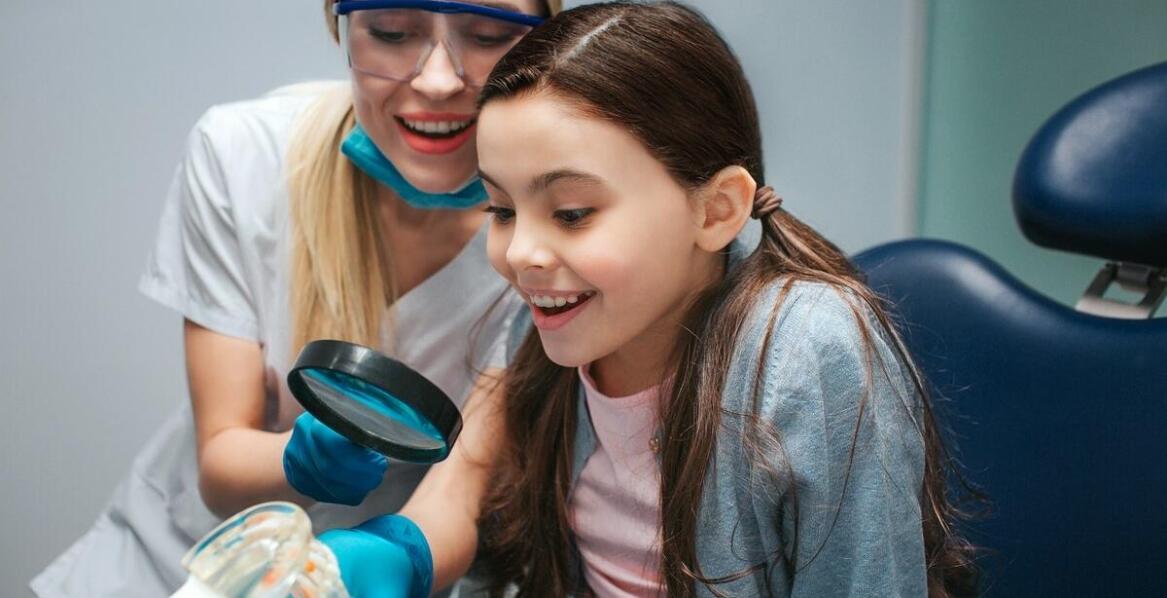 Jakie są najczęstsze powody konsultacji stomatologicznych u dzieci?