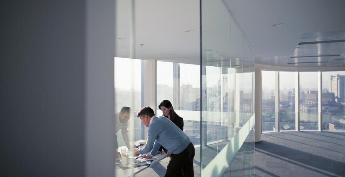 Różnice między analizą stanu prawnego a audytem prawnym nieruchomości