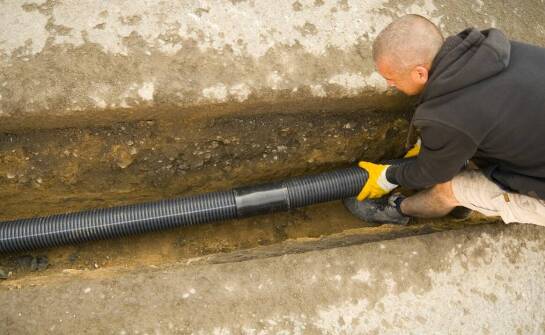 Znaczenie rury drenarskiej w projektowaniu infrastruktury miejskiej