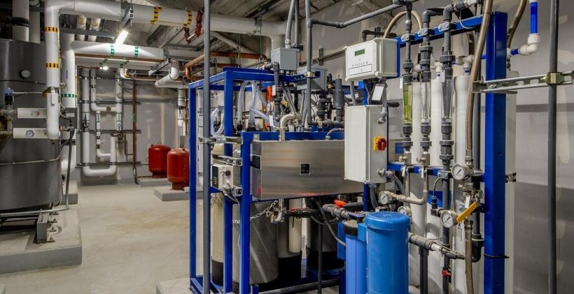 Rola demineralizacji (RO) w ochronie przed osadami i korozją