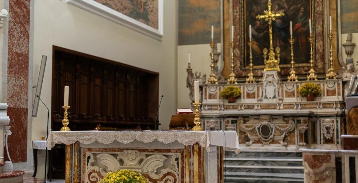 Birettas in Sacred Art: Meaning, Form, and Spiritual Message