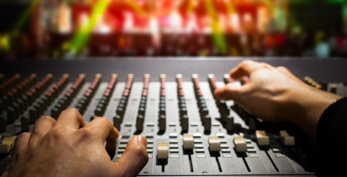 Proces doboru głosu lektora do produkcji filmowych