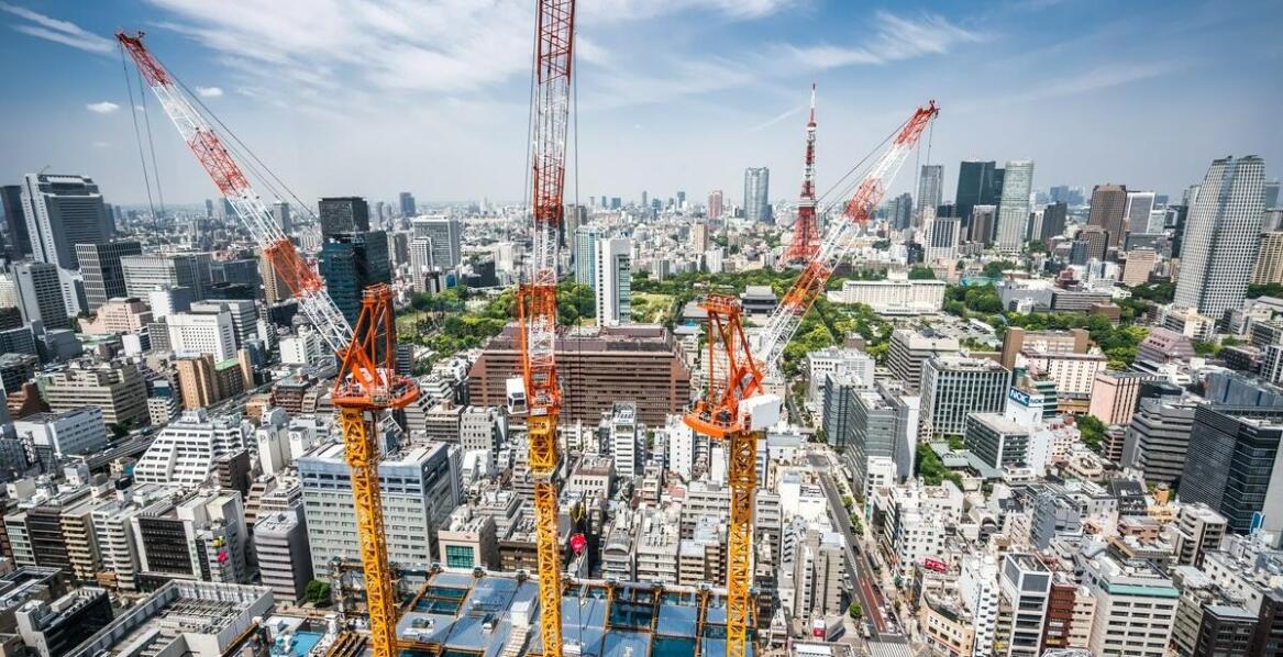 Jak generalny wykonawca integruje nowoczesne technologie w projektach budowlanych?