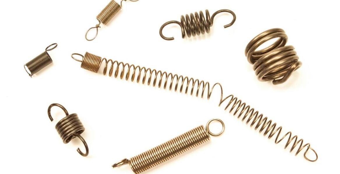 Jakie czynniki wpływają na wybór sprężyn stożkowych w projektach technicznych?