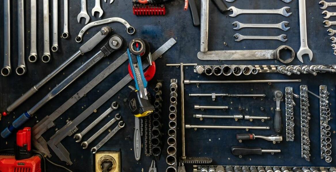 Jak wybrać właściwy gatunek stali do narzędzi skrawających?