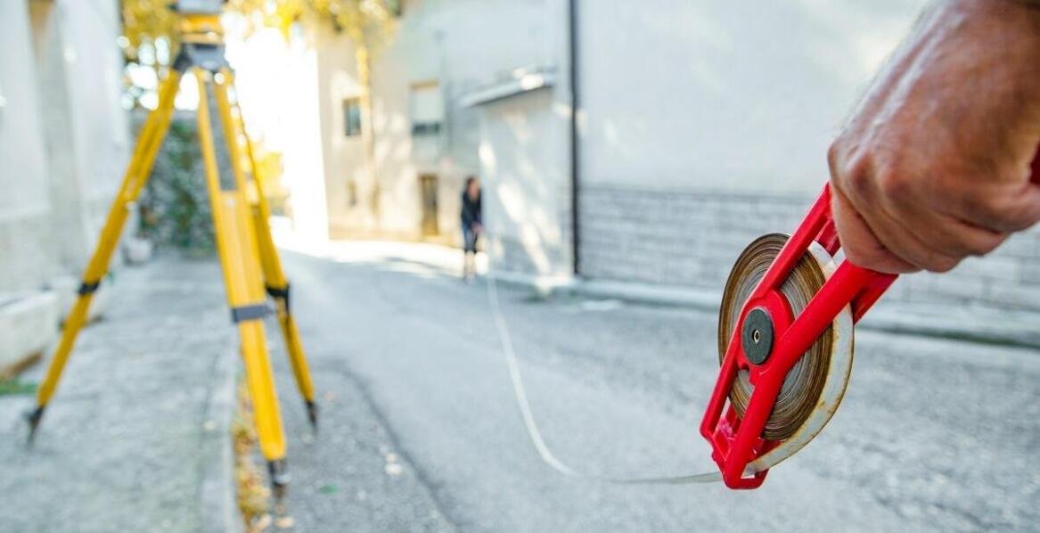 Jakie cechy powinna mieć idealna taśma elewacyjna pomarańczowa do twojego projektu?