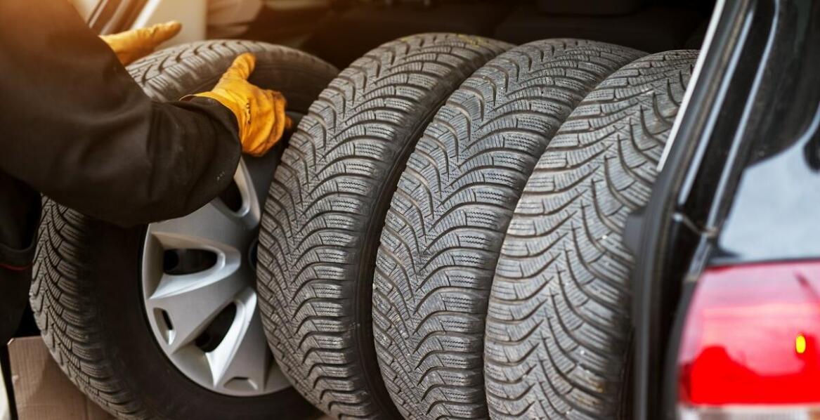 Co warto wiedzieć o usługach mobilnego serwisu opon dla pojazdów przemysłowych?