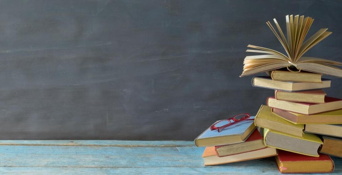 Podręczniki akademickie a rozwój osobisty i zawodowy nauczycieli