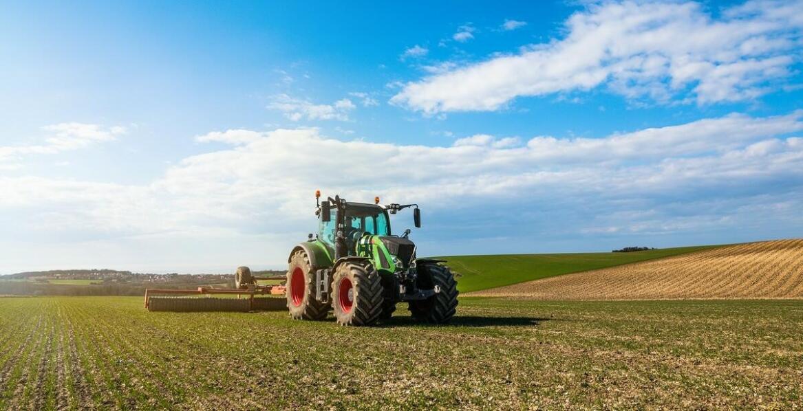 Nowoczesne technologie w maszynach rolniczych: przegląd innowacji