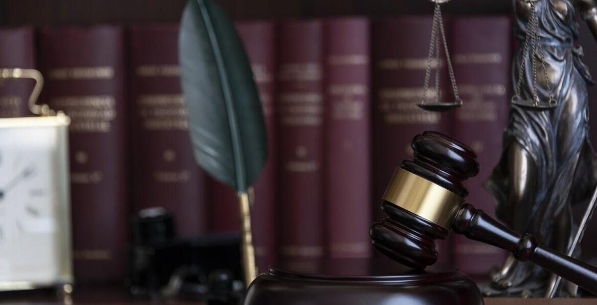 Przygotowanie do procesu karnego - jakie kroki podejmuje adwokat?