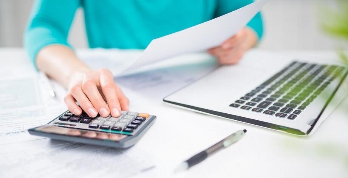 Jak doradca podatkowy wspiera rozwój startupów?