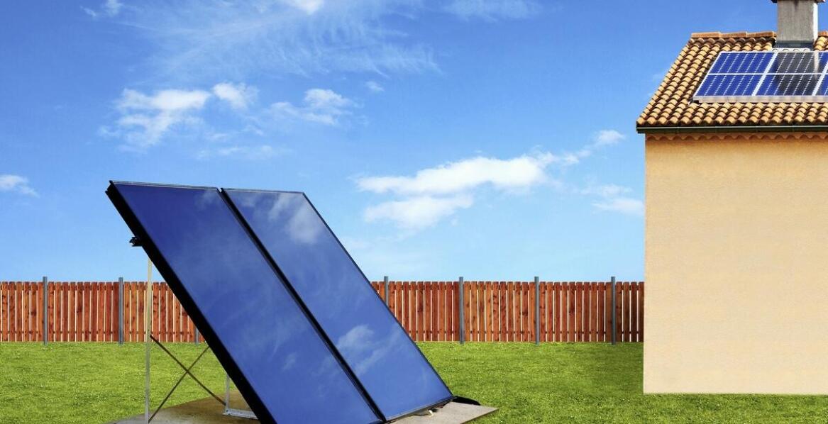 Przewodnik po zaletach i wadach gotowych zestawów fotowoltaicznych