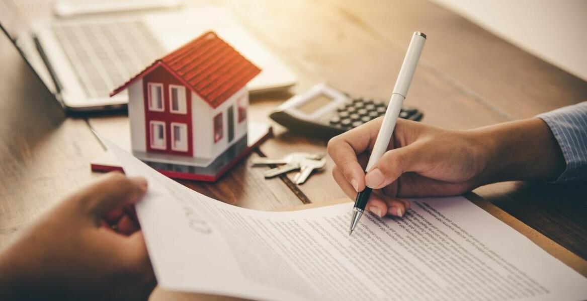 Kluczowe aspekty prawne przy sprzedaży nieruchomości: na co zwrócić uwagę?