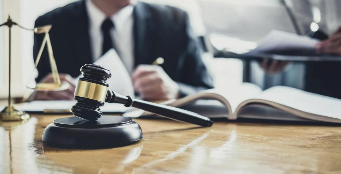 Przegląd najnowszych przepisów dotyczących egzekucji komorniczej