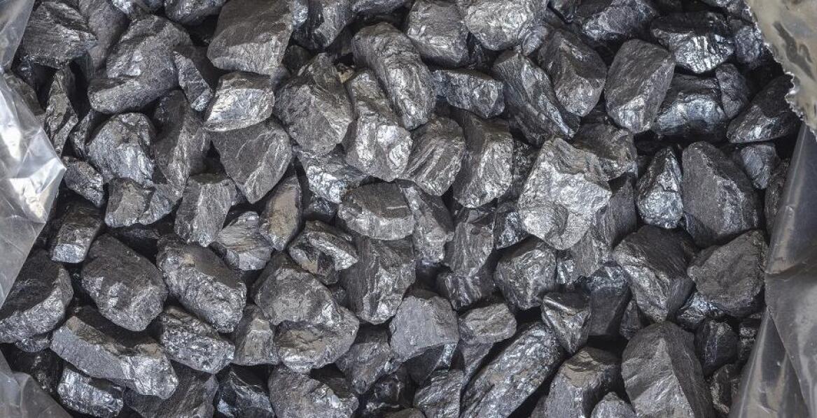 Profesjonalna dostawa Ekogroszku: co zapewnia komfort użytkowania?