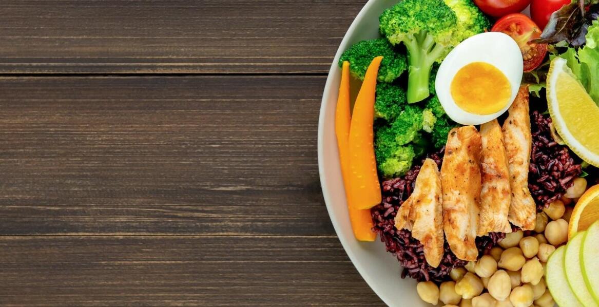 Dlaczego dieta BARF jest idealna dla psów o wysokiej aktywności fizycznej?